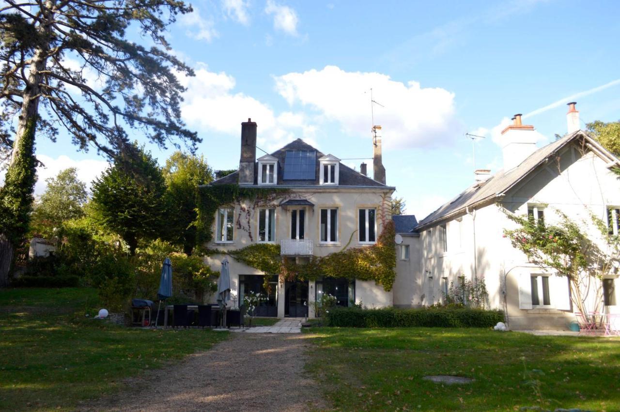 Room In Guest Room - Maison Lamerique Welcome You To One Of Their Room Dogs Are Also Welcomed Saint-Jean-le-Blanc Exterior photo