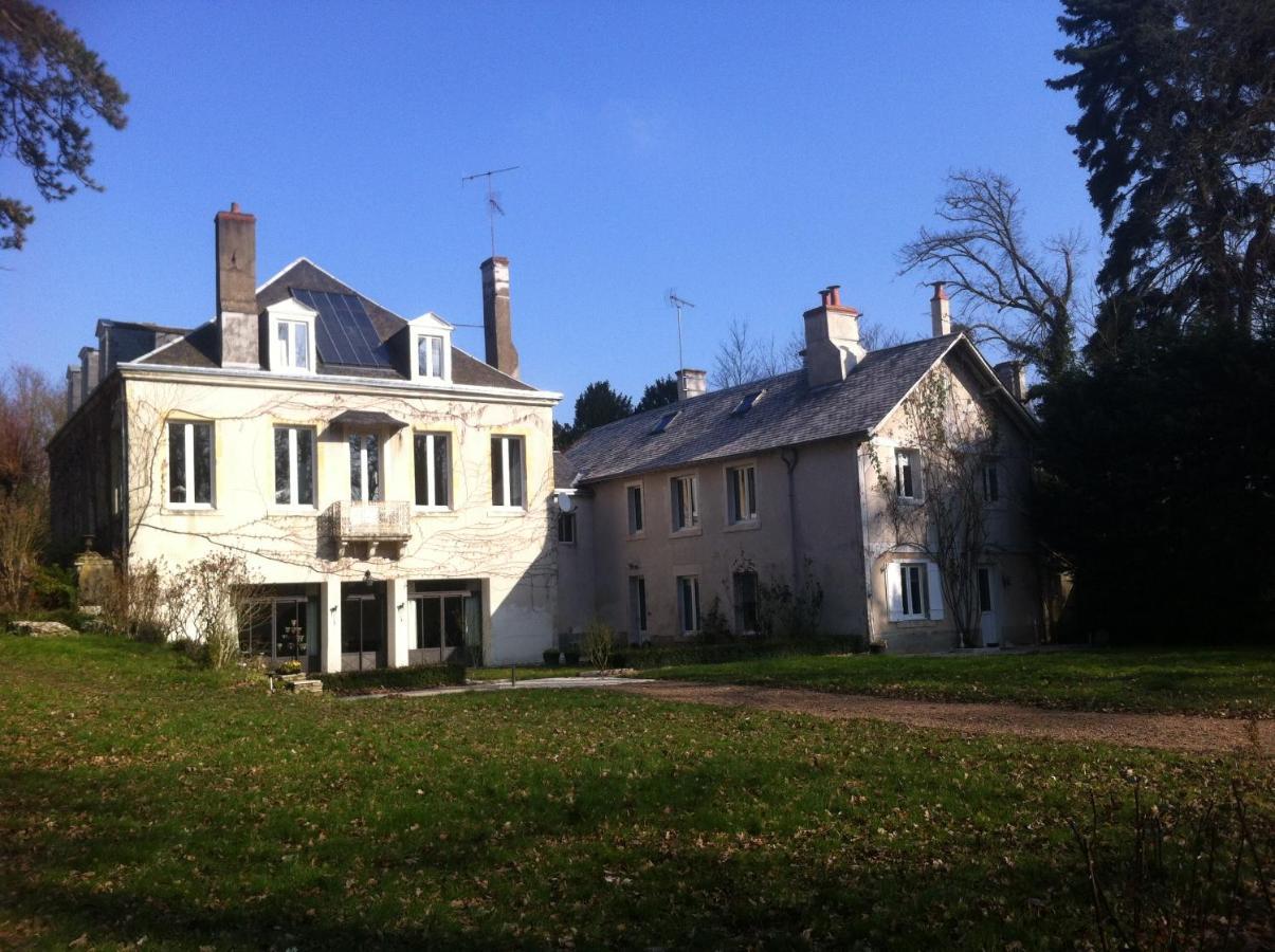 Room In Guest Room - Maison Lamerique Welcome You To One Of Their Room Dogs Are Also Welcomed Saint-Jean-le-Blanc Exterior photo